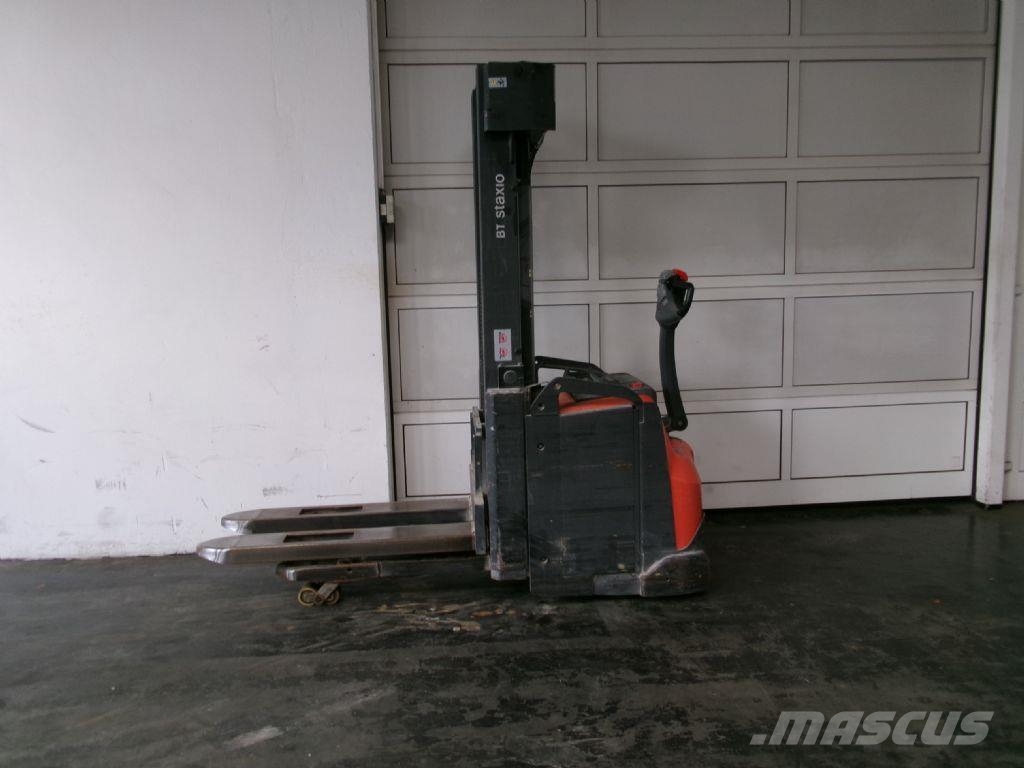 Toyota SWE160L Meeloop stapelaar