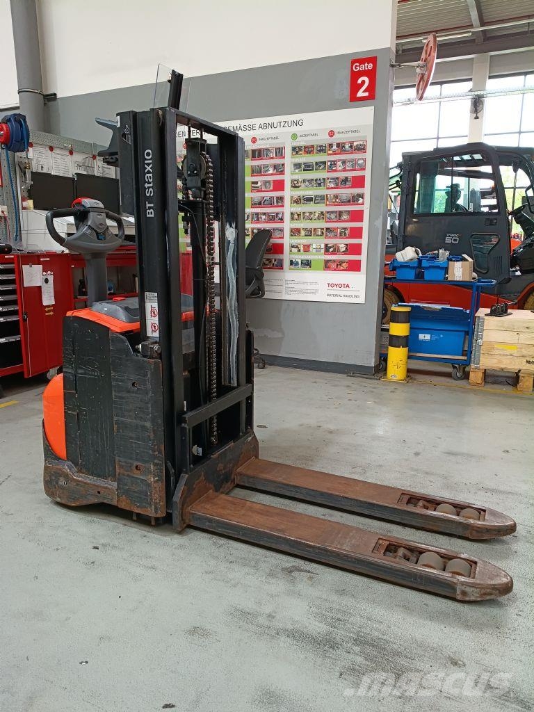 Toyota SWE200D Transpaleta manuala