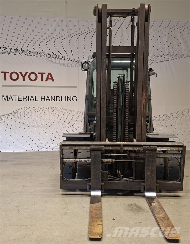 Toyota 40-8FD45N Diesel Trucker