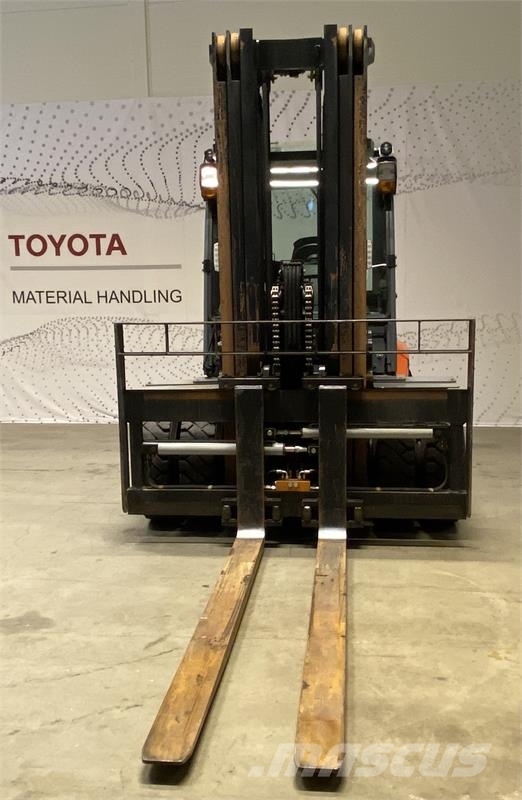 Toyota 40-8FD70N Camiones diesel