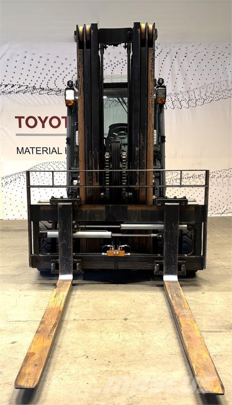 Toyota 40-8FD70N Dizelski viljuškari