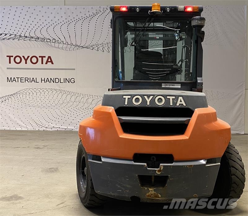 Toyota 40-8FD70N Camiones diesel