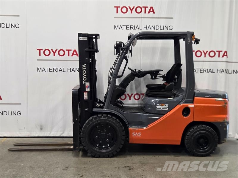 Toyota 52-8FDJF35 柴油叉车