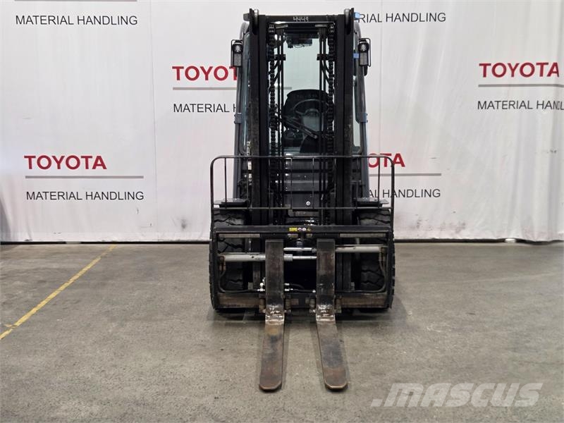 Toyota 52-8FDJF35 柴油叉车
