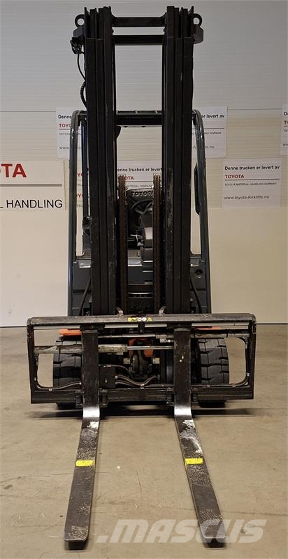 Toyota 8FBM20T Electric forklifts
