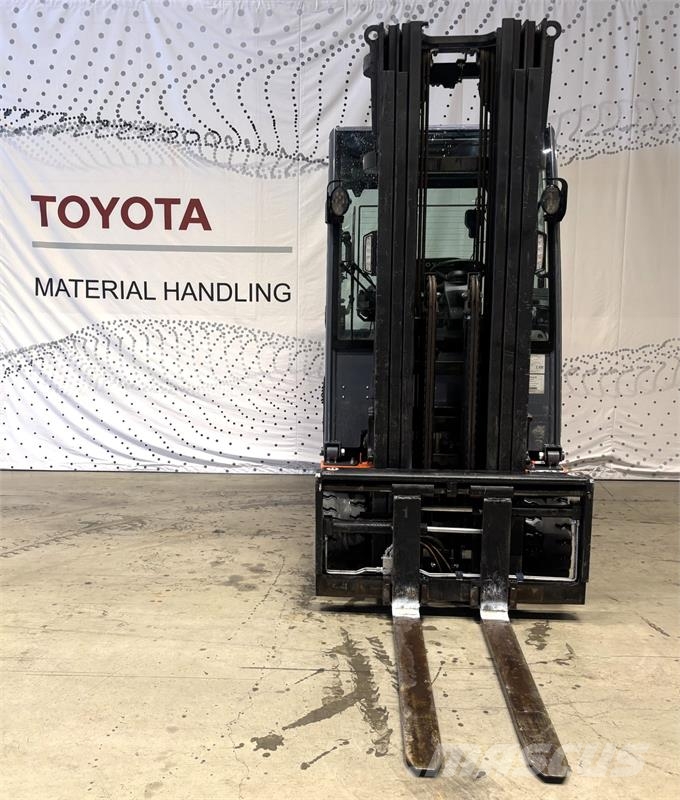 Toyota 8FBMKT30 Electric forklifts