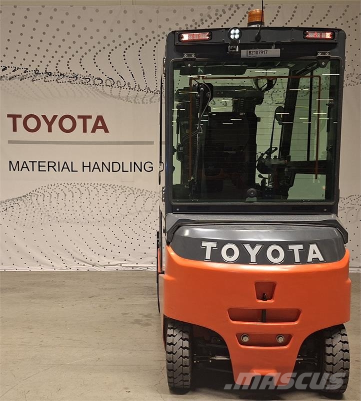Toyota 8FBMT30 Elektrostapler