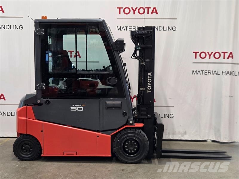 Toyota 8FBMT30 Elektro Stapler