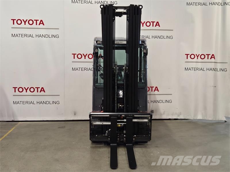 Toyota 8FBMT30 Elektromos targoncák