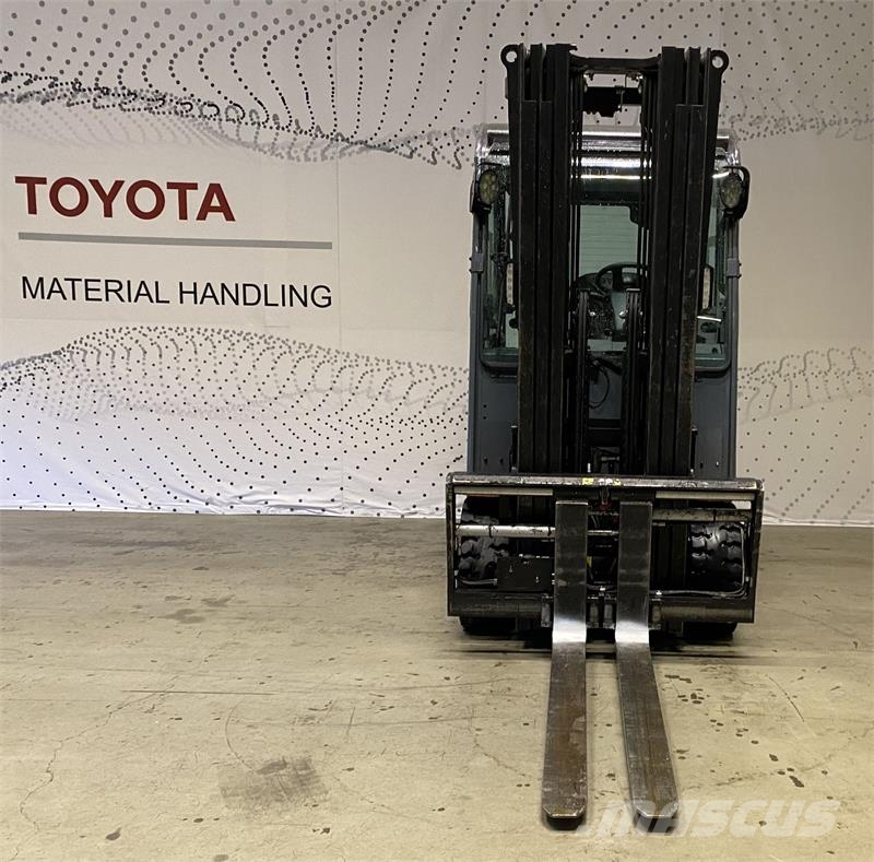 Toyota 8FBMT30 Elektriske trucker