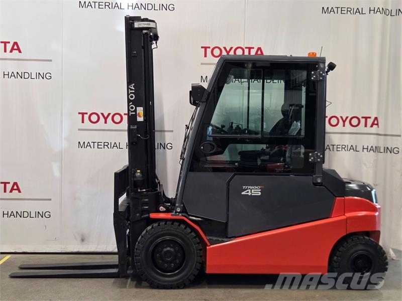 Toyota 8FBMT45 전동 지게차