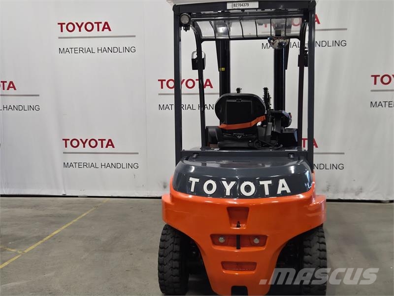 Toyota 8FBMT50 Akumulátorové vozíky