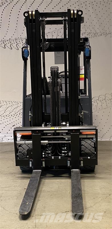 Toyota 9FBMK30T Electric forklifts