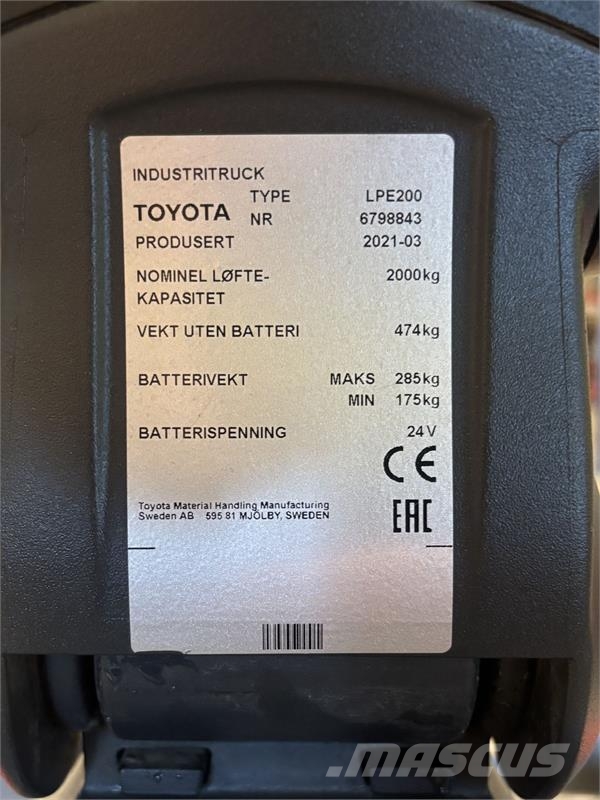 Toyota LPE200 Porta-paletes com plataforma