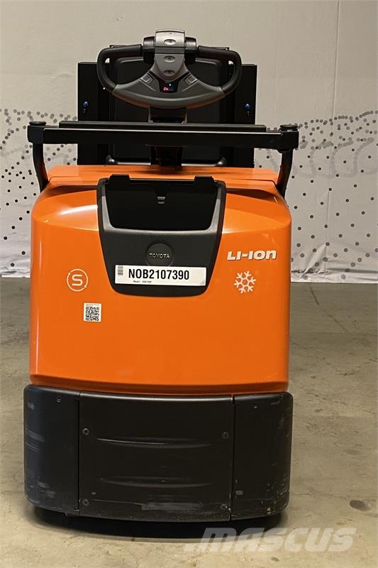 Toyota OSE120P معدات الرفع عالي المستوى