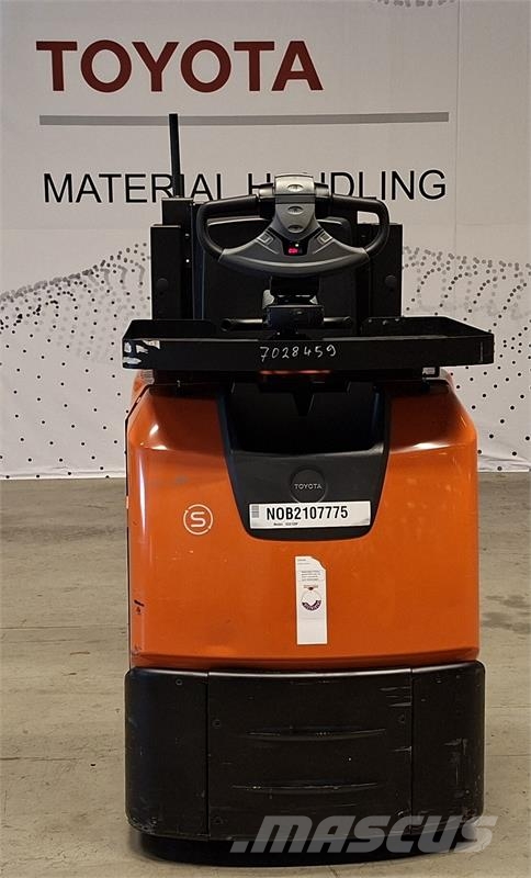 Toyota OSE120P معدات الرفع عالي المستوى