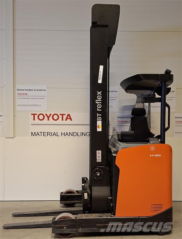 Toyota RRE140H Retraky