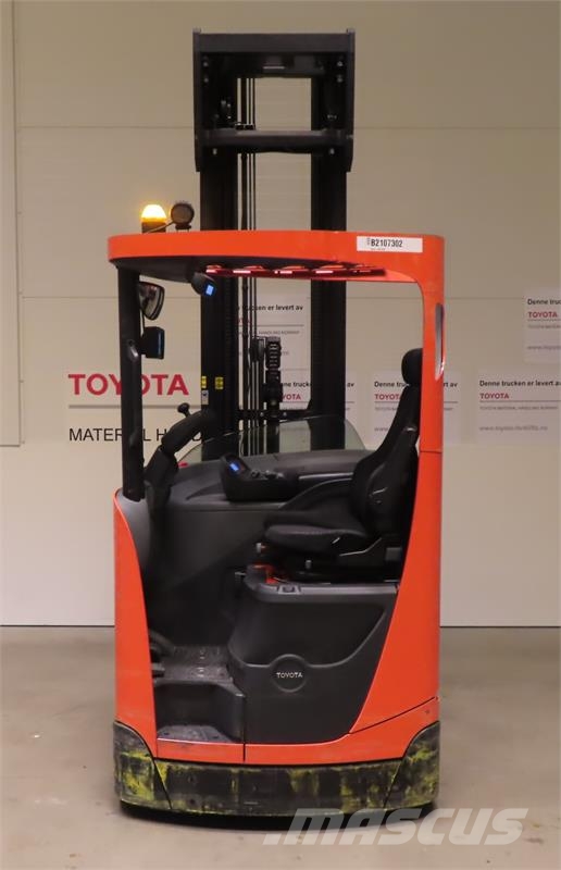 Toyota RRE140HE 리치 트럭
