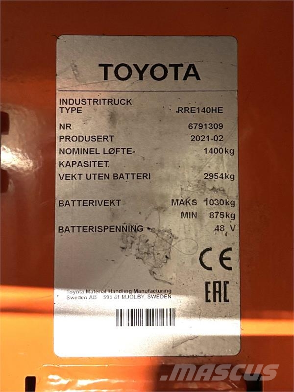 Toyota RRE140HE شاحنة مناولة