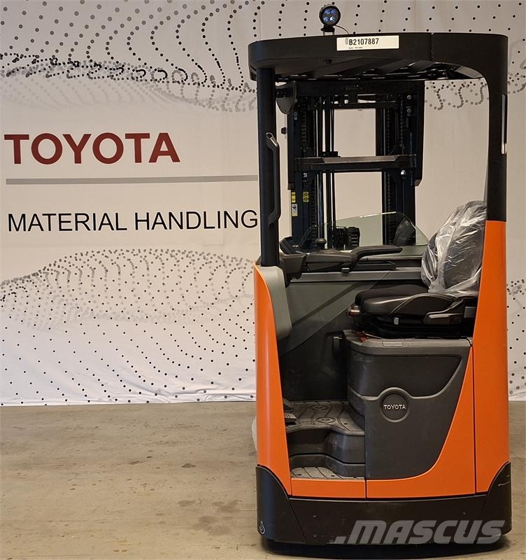 Toyota RRE140HN Ричтраки