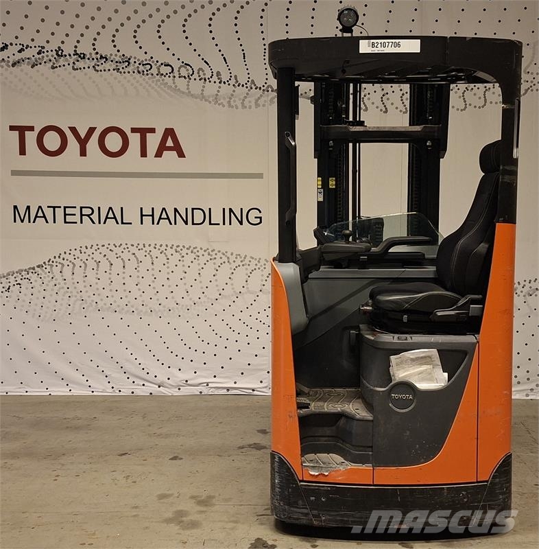 Toyota RRE140HN Työntömastotrukit