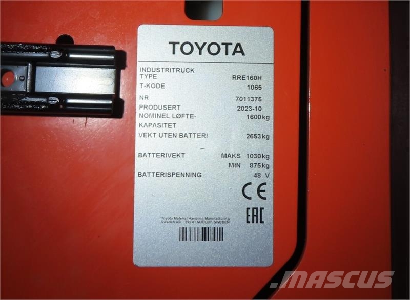Toyota RRE160H Chariot à mât rétractable