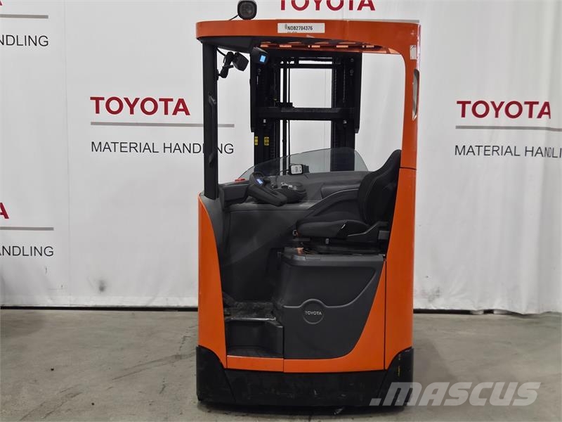 Toyota RRE160H Ανυψωτικά στενών δρόμων
