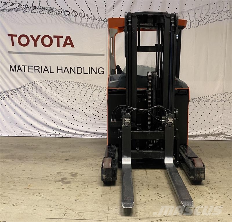 Toyota RRE160H Carrello retrattile