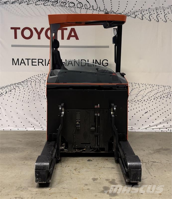 Toyota RRE160HE Empilhadeira retrátil