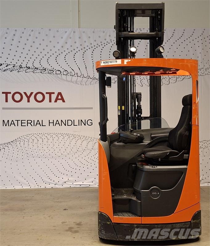 Toyota RRE160HE شاحنة مناولة