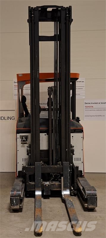 Toyota RRE160HE Lielaugstuma pārvadātājs