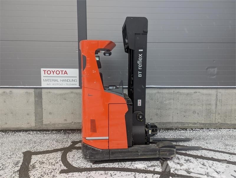 Toyota RRE160HE Річ-трак із високим підйомом