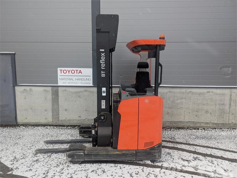 Toyota RRE160HE Річ-трак із високим підйомом