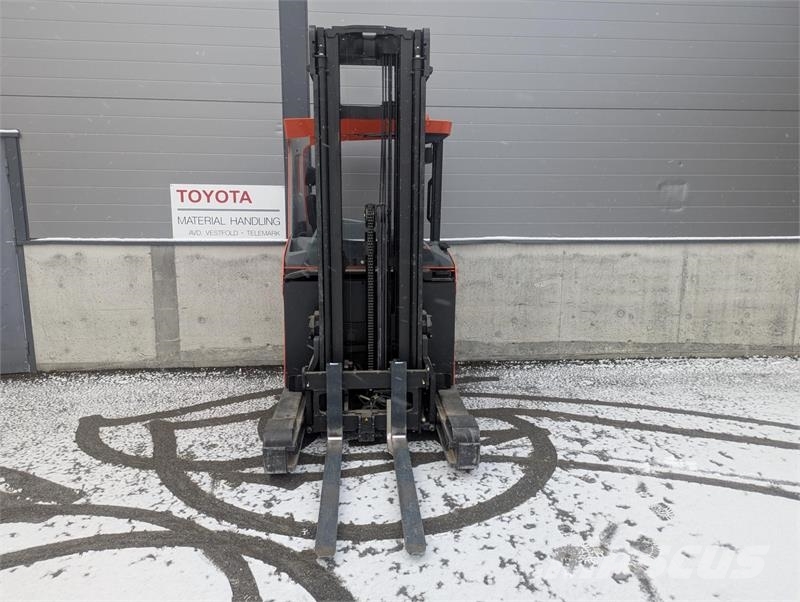 Toyota RRE160HE Річ-трак із високим підйомом