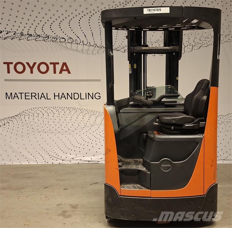 Toyota RRE160HR شاحنة مناولة