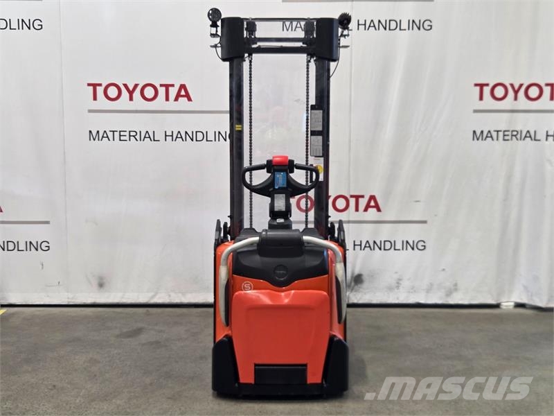 Toyota SPE140L Apiladores manuales