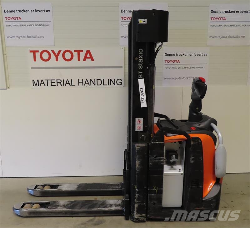 Toyota SPE140L Kézi raklapemelők