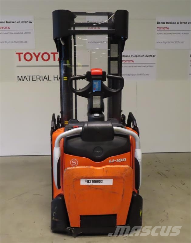 Toyota SPE140L Kézi raklapemelők
