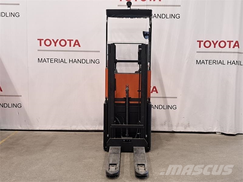 Toyota SSI200D Elektromos gyalogkíséretű targoncák