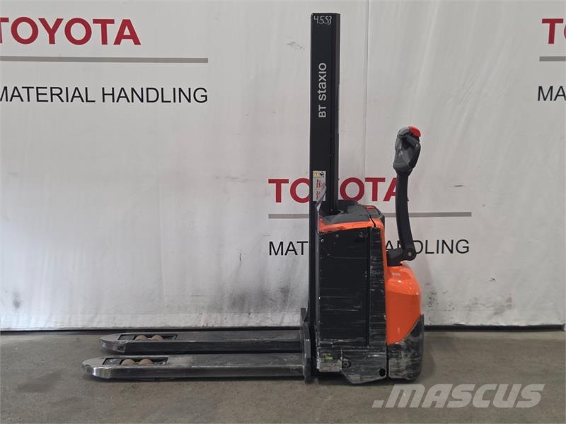Toyota SWE080L Montacargas manual