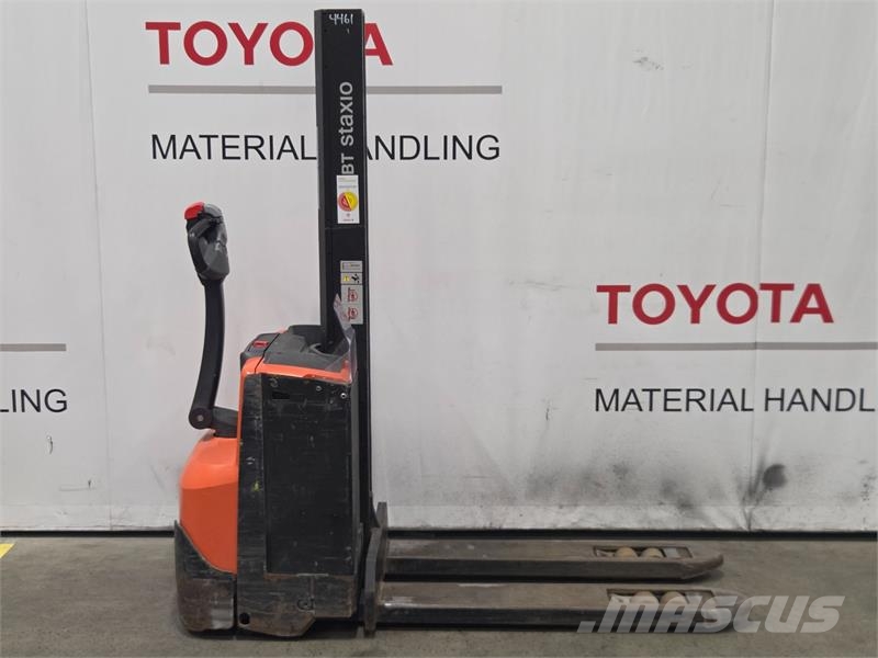 Toyota SWE080L Παλετοφόρα πεζού χειριστή με ιστό