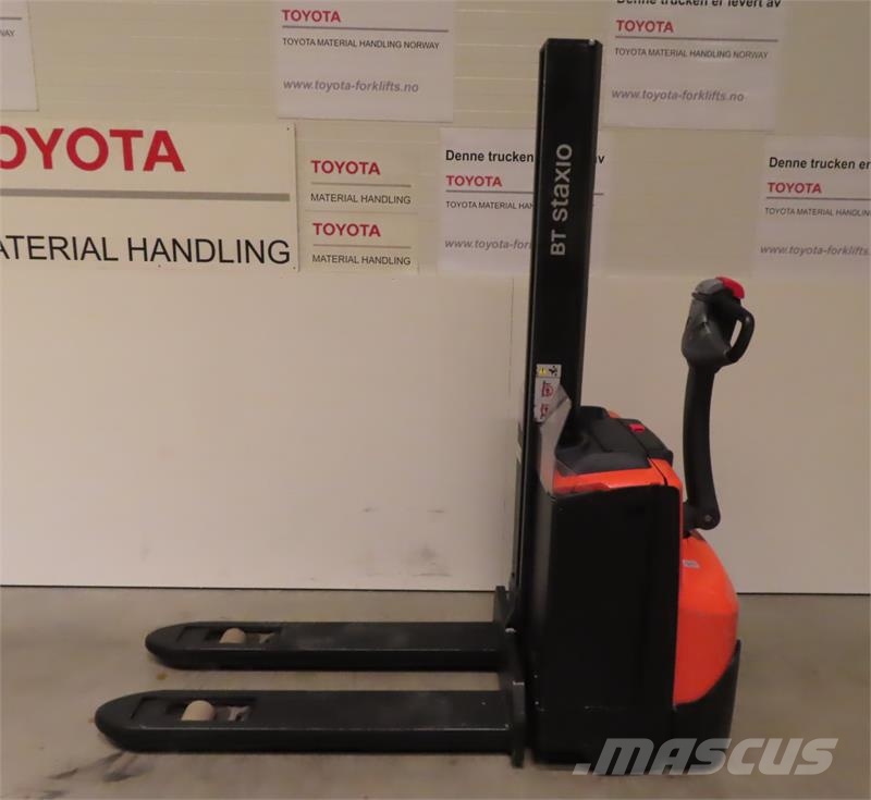 Toyota SWE080L Ručni električni viljuškar