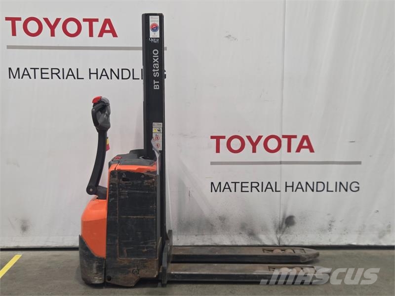Toyota SWE080L Παλετοφόρα πεζού χειριστή με ιστό