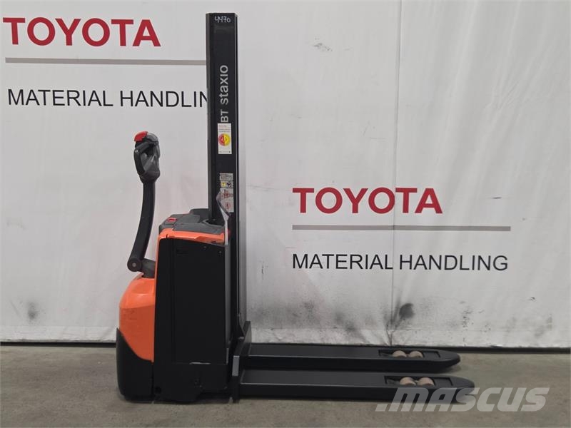 Toyota SWE080L Montacargas manual