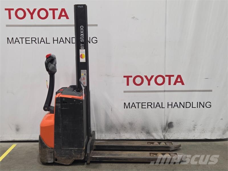 Toyota SWE080L Παλετοφόρα πεζού χειριστή με ιστό