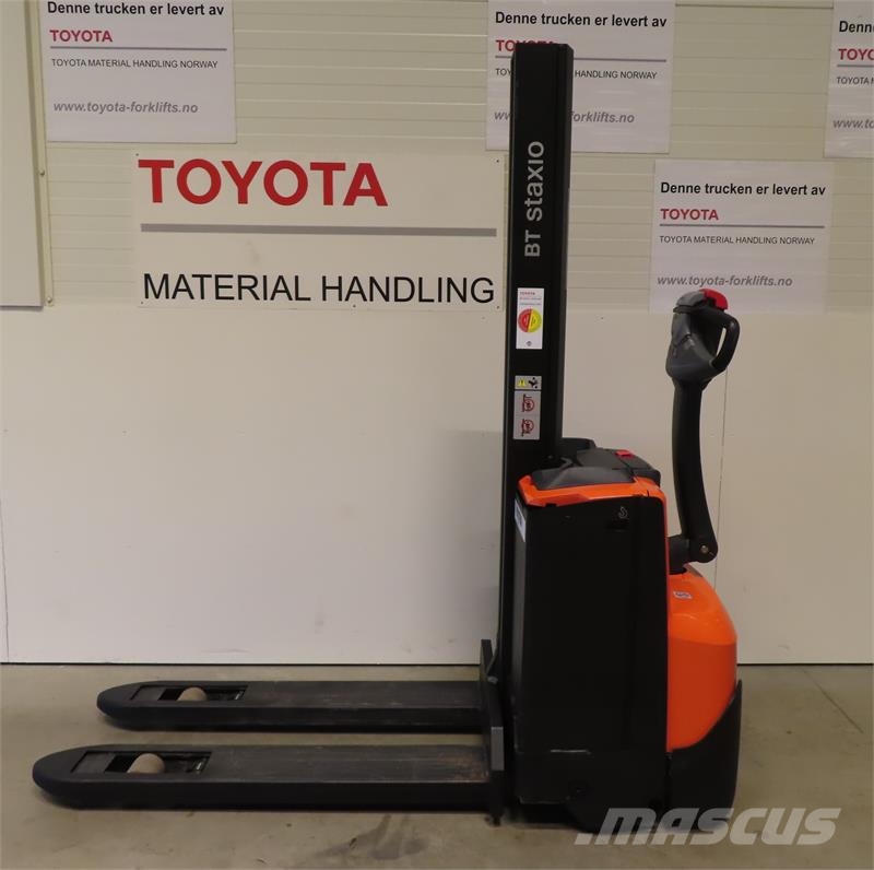 Toyota SWE080L Yaya kumandali istif makinasi