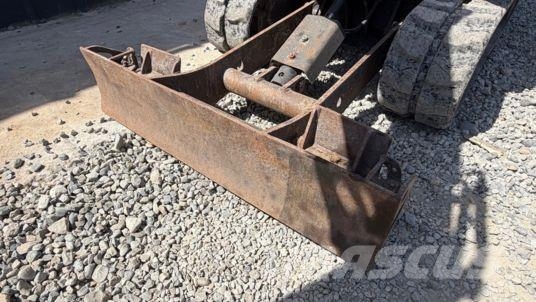 Bobcat E17 à 13 900 € HT Miniexcavadoras