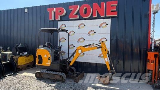 Bobcat E17 à 13 900 € HT Miniexcavadoras