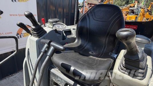 Bobcat E17 à 13 900 € HT Miniexcavadoras
