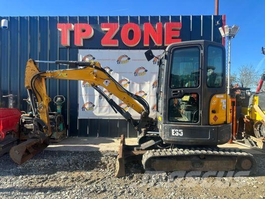 Bobcat E35 à 22 500€ HT Мини екскаватори < 7 т